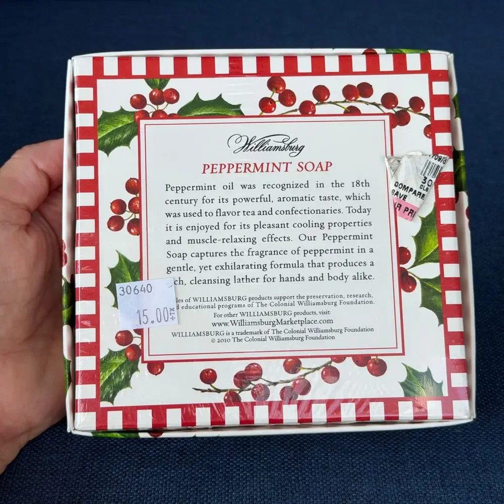 Williamsburg Peppermint Triple Milled Soap 4 Pack Christmas '10 Holiday Gift Set